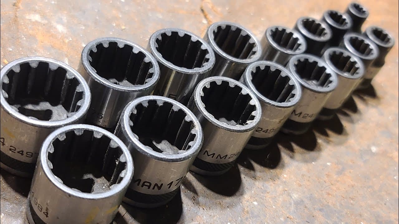 Craftsman 3/8" Industrial Finish Spline Drive Socket Set Review video thumbnail